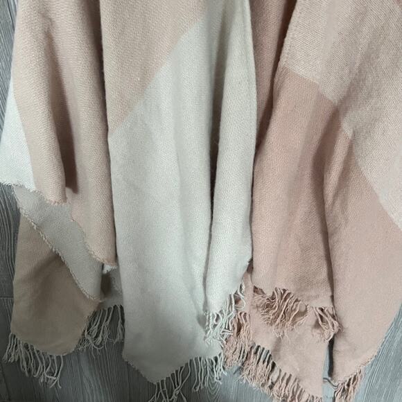 Soia & Kao Mirel Woven Scarfigan with Fringe - Picture 4 of 6